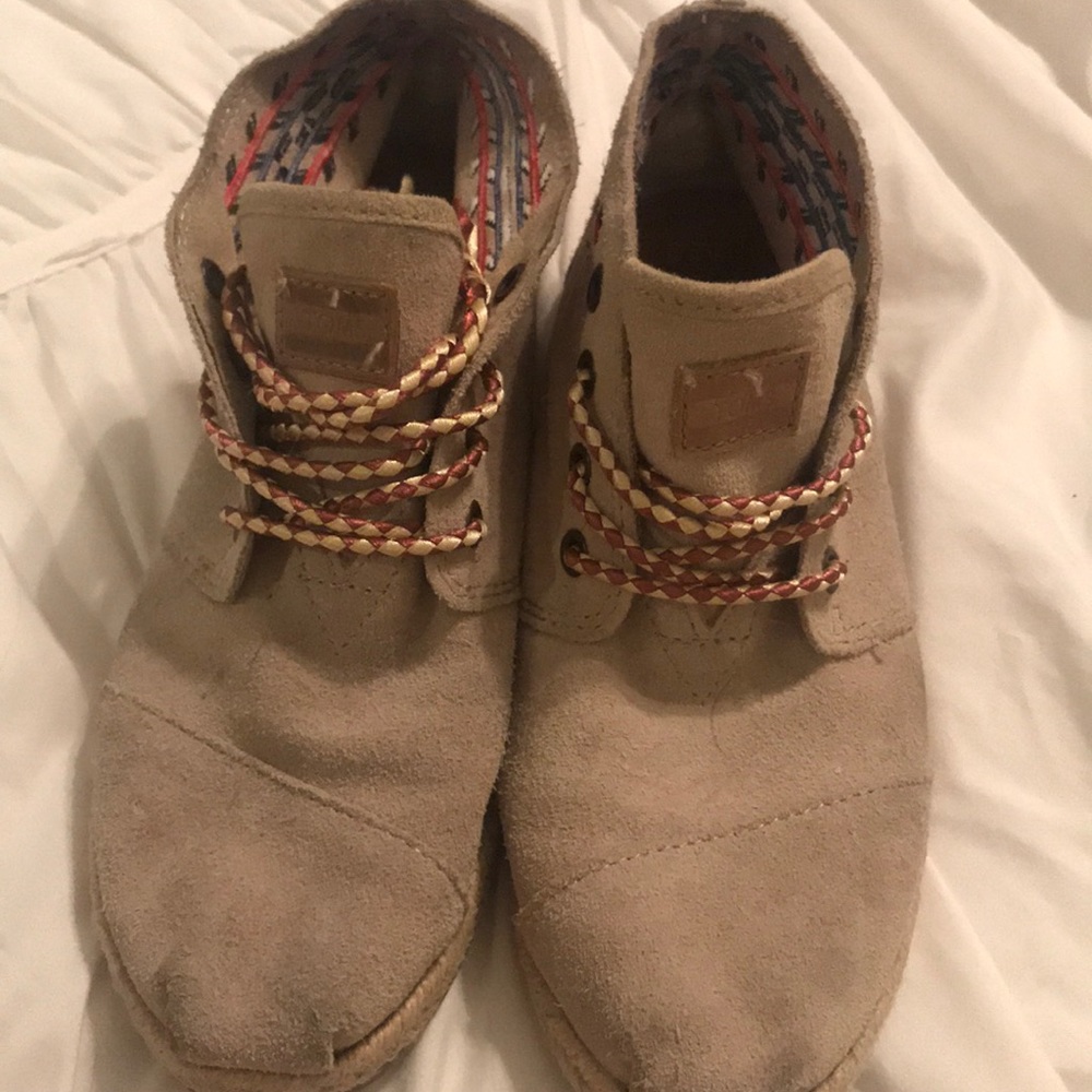 TOMS